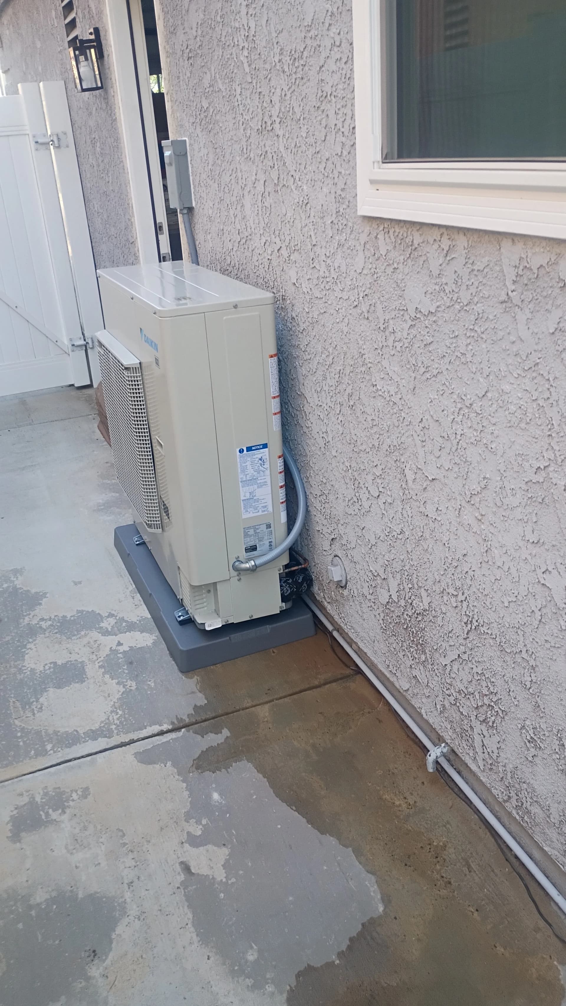 Gallery photos for Daikin Fit System Swap - Old Unit Out, New Efficiency In: Image #3