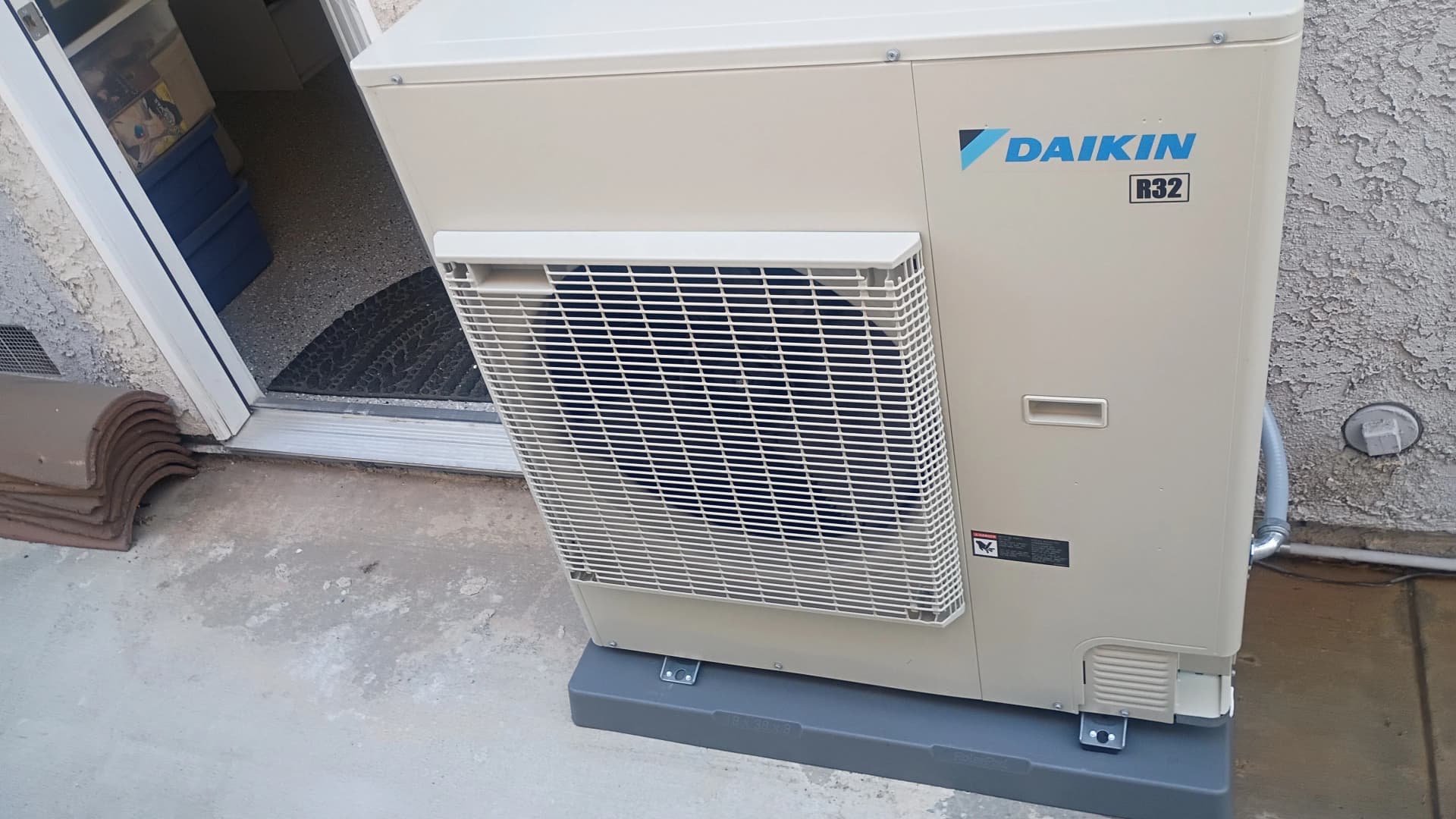 Gallery photos for Daikin Fit System Swap - Old Unit Out, New Efficiency In: Image #1
