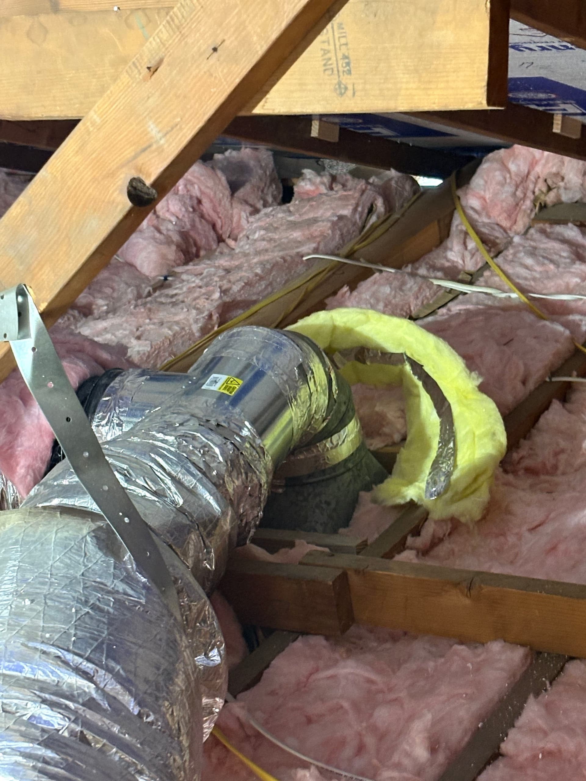 Gallery photos for Enhancing Home Efficiency with Duct Sealing and Insulation: Image #1