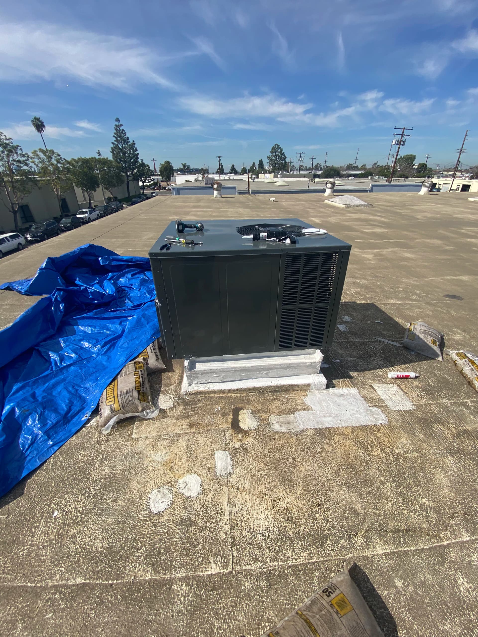 Gallery photos for Rooftop Package Unit Replacement for a Local Commercial Building: Image #2