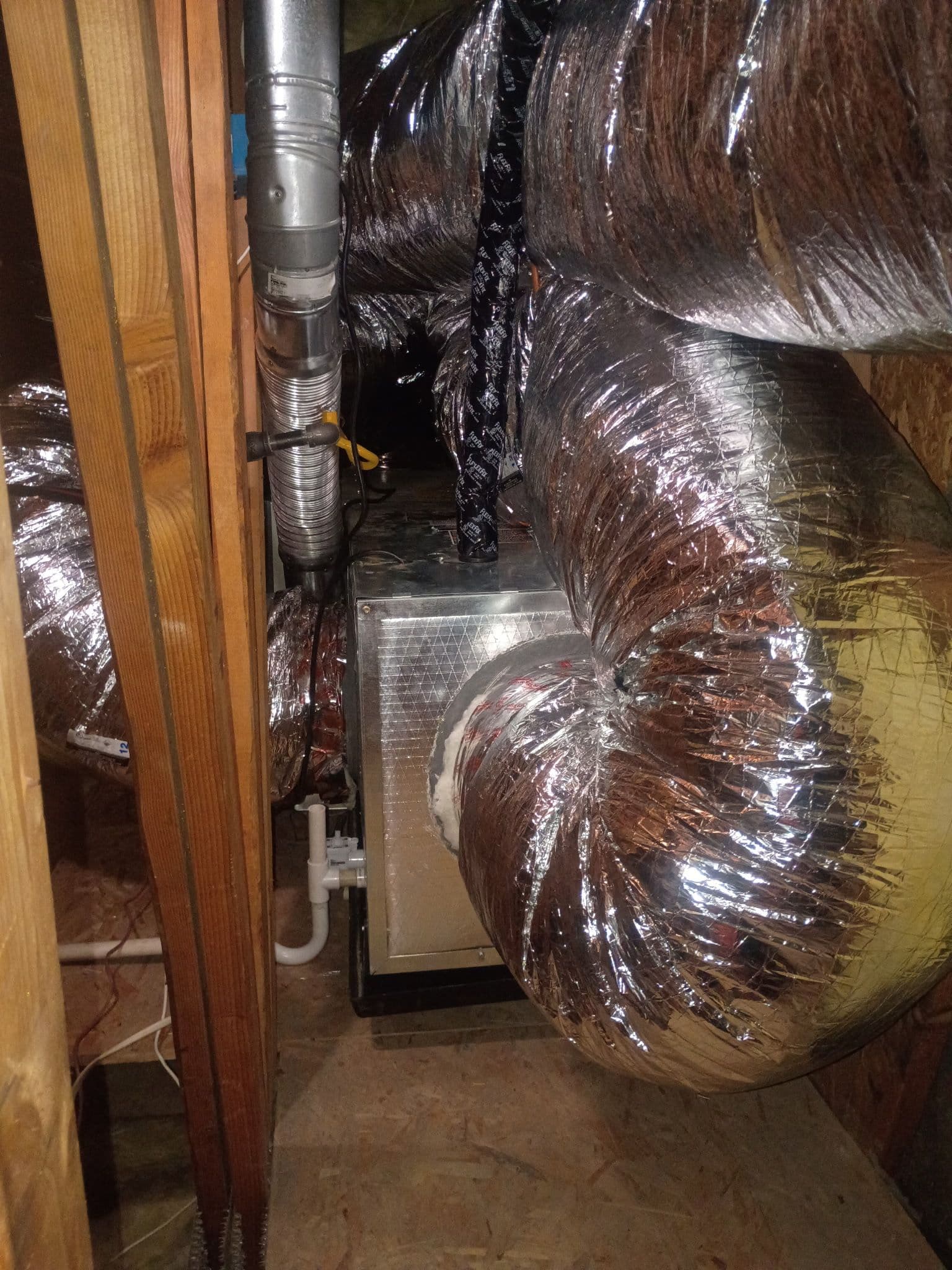 Daikin Zoned Heat Pump System with Full Duct Setup image